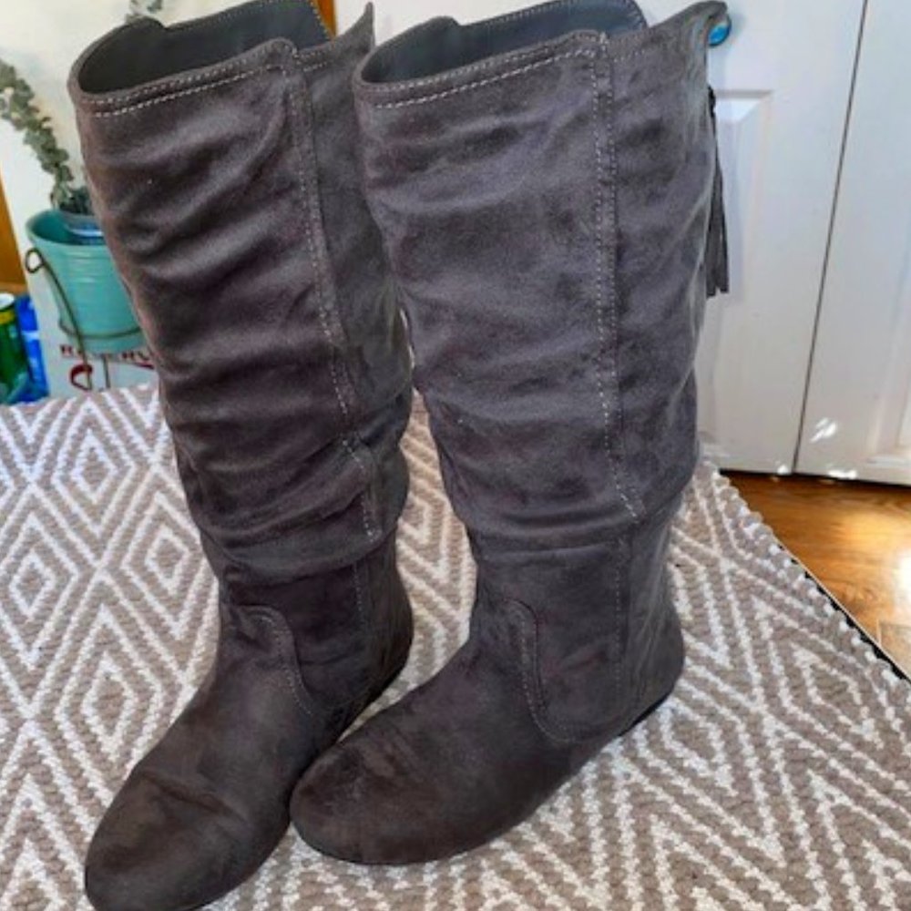 Cute Knee High Gray Zipper Boots